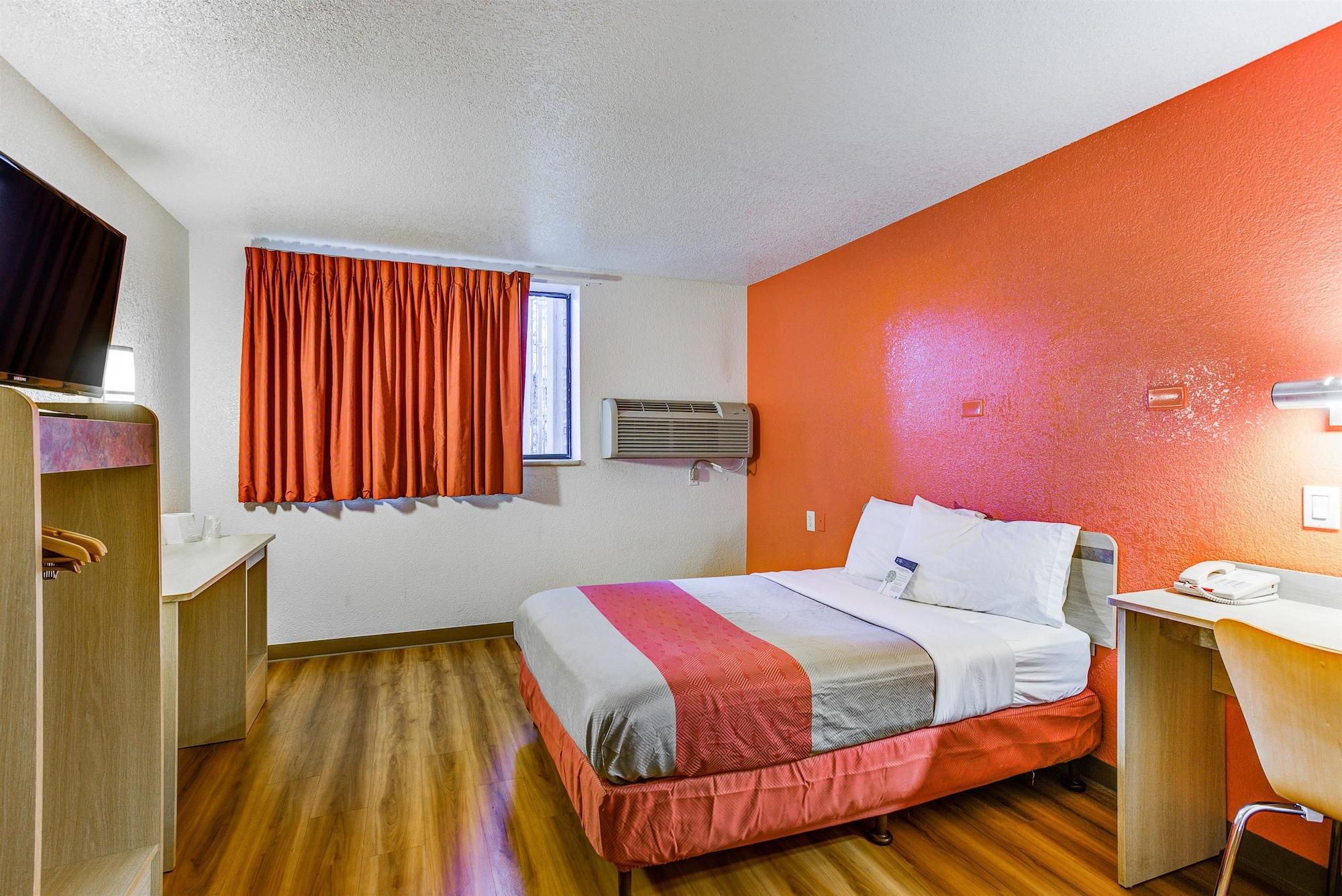Hotel 6-portland, Or - West