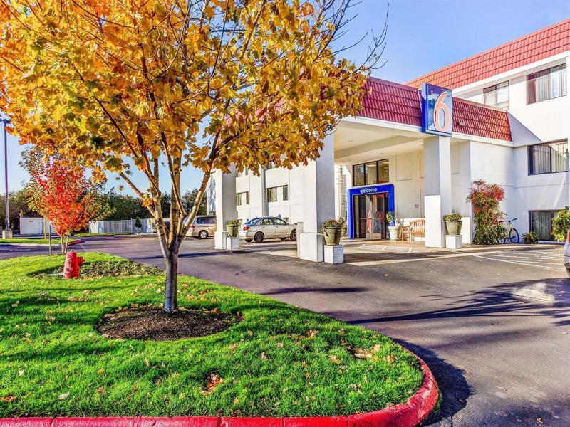 6-portland, Or - West Hotel Tigard