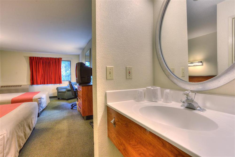 6-portland, Or - West Hotel 2*
