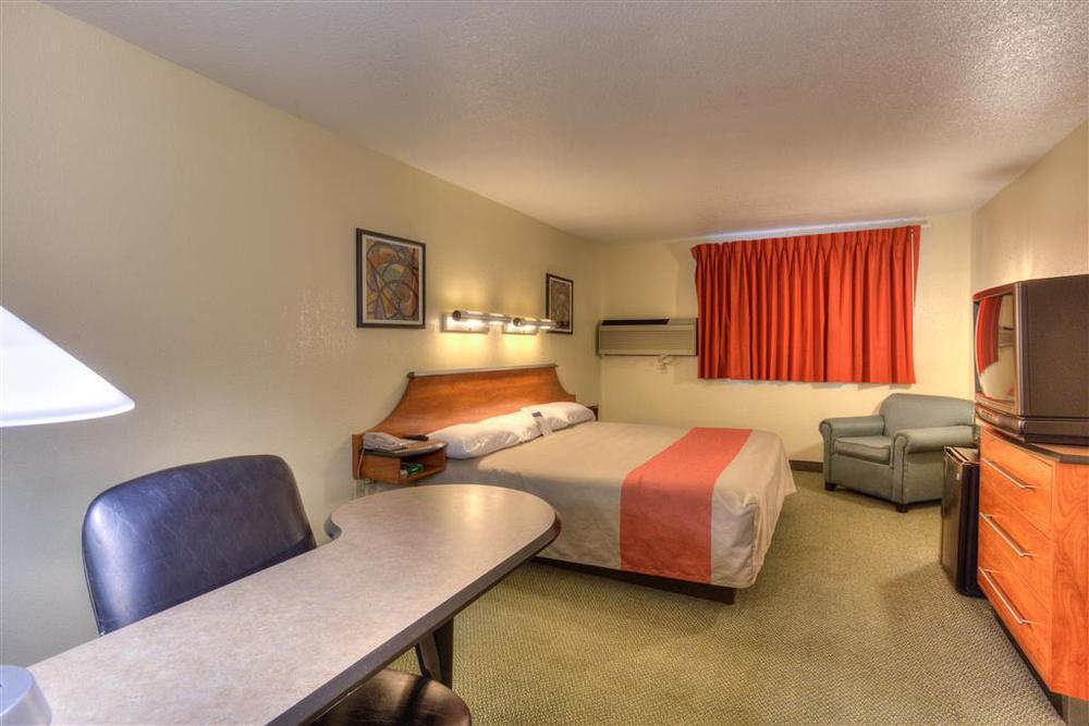 Hotel 6-portland, Or - West 2*